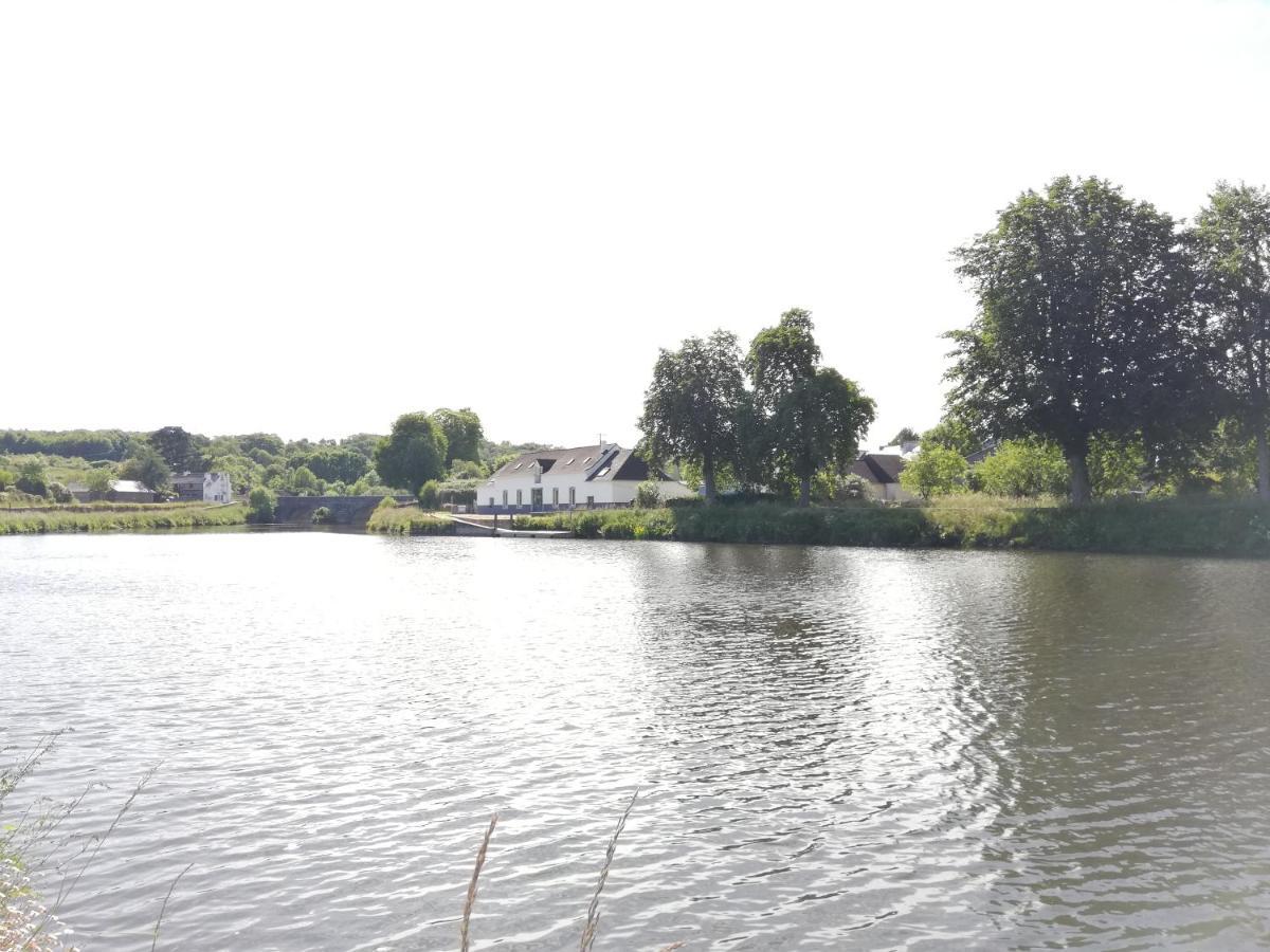 Les Chambres Du Bistro Du Canal Pleyben Buitenkant foto